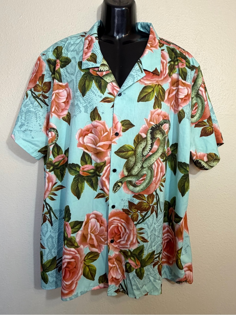 Fashion Nova Men’s Resort Camp Shirt Light Blue Pink Rose Green Snake